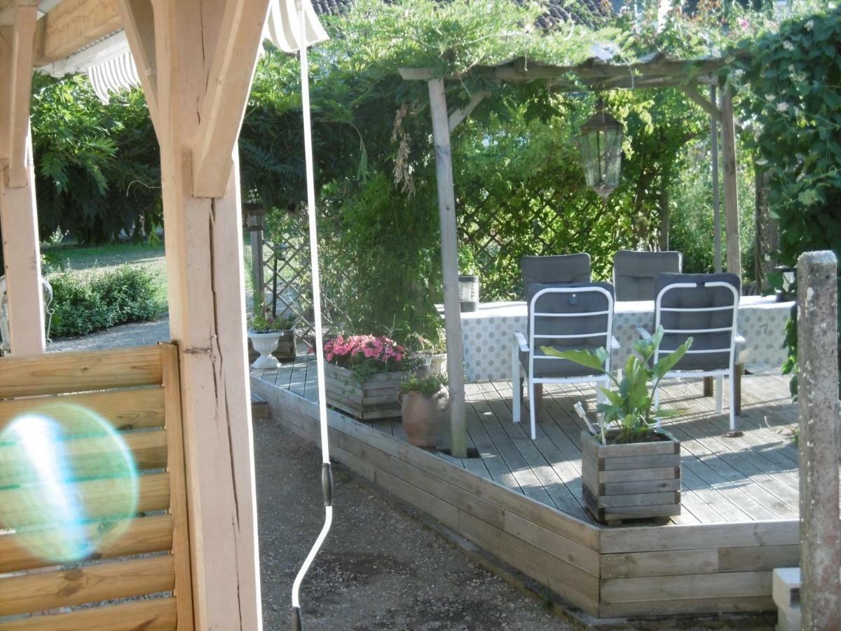 Le Chat Qui Peche B&B Châteauneuf-la-Forêt Esterno foto
